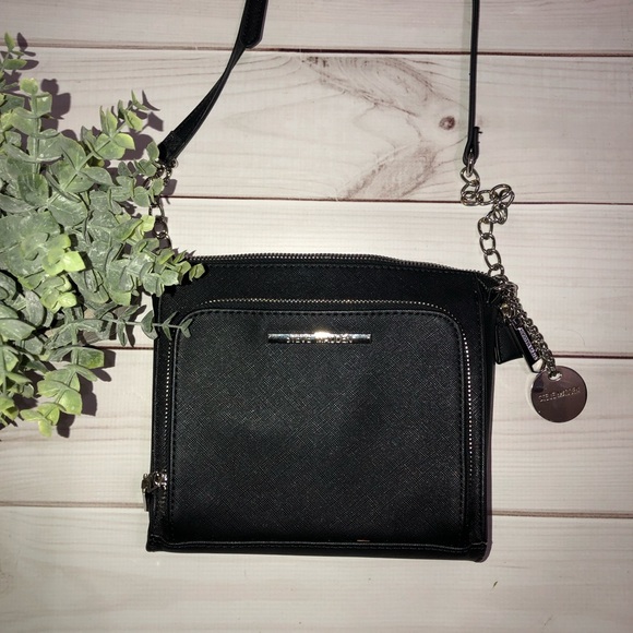 Steve Madden Handbags - Steve Madden Women’s Bgrande Cross Body Purse